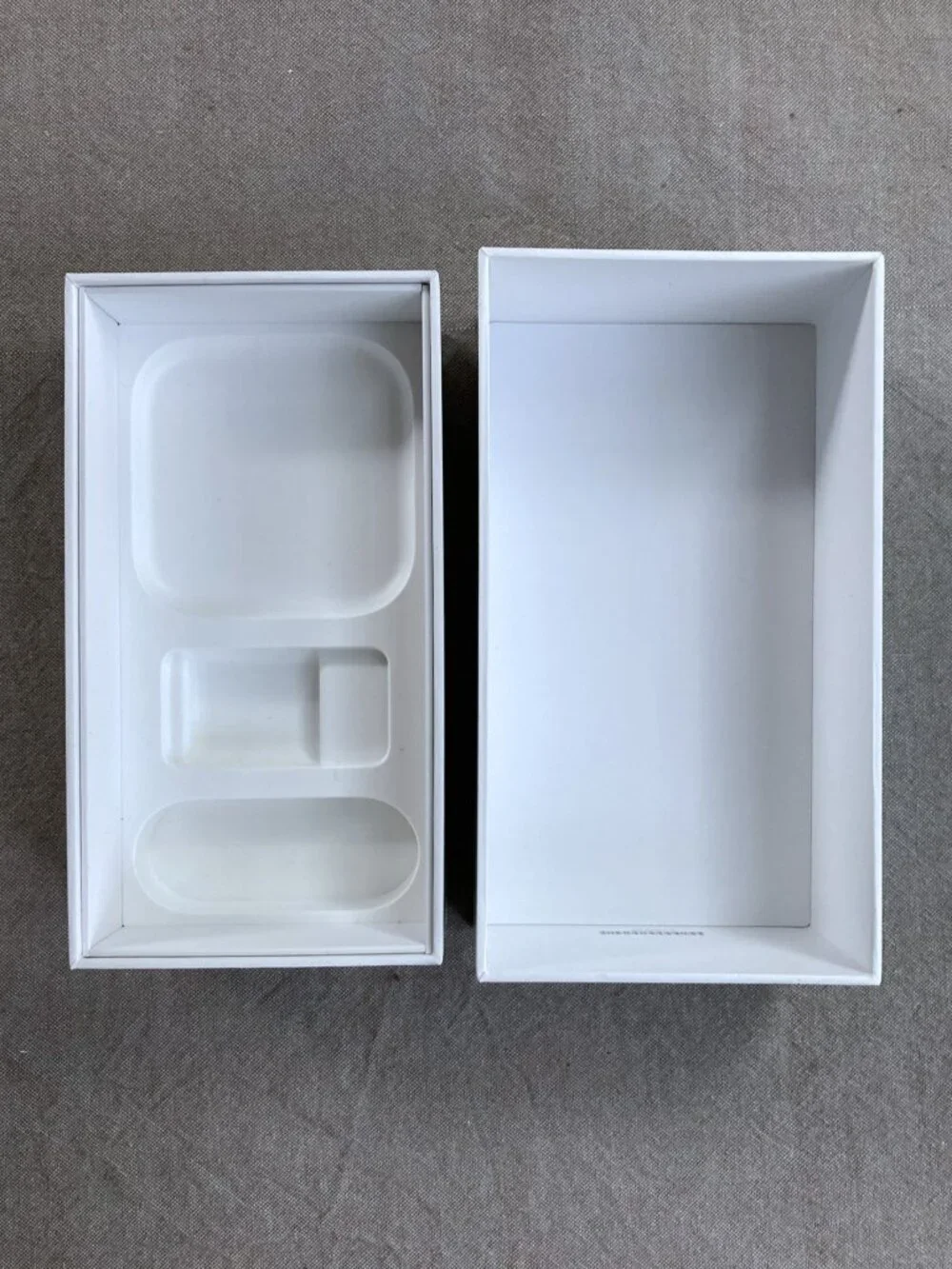 BOX ONLY - Apple iPhone SE (1st Gen) 16 GB Empty Box, 2016, OEM
